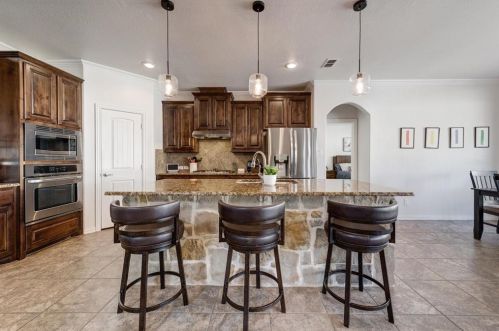 6825 San Luis Trl, Fort Worth TX  76131 exterior