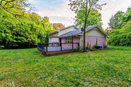 192 Greenbriar Ct, Conyers GA  30094-4214 exterior