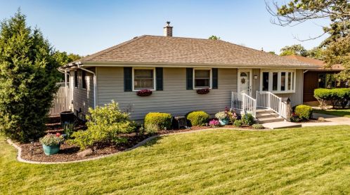501 River Dr, Hammond, IN 46321-1126