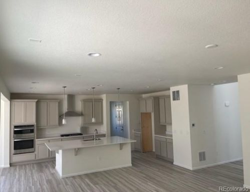 27404 Roxbury Pl, Denver CO  80016 exterior