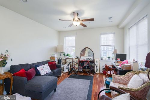 825 16 St, Philadelphia PA  19140-4911 exterior