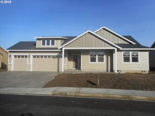 737 Garfield St, Carlton, OR 97111-1059