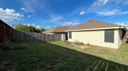 5904 Parkview Hl Ln, Fort Worth TX  76179-3799 exterior