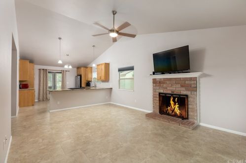 8205 Tamarind Ln, Riverside CA  92509-5181 exterior