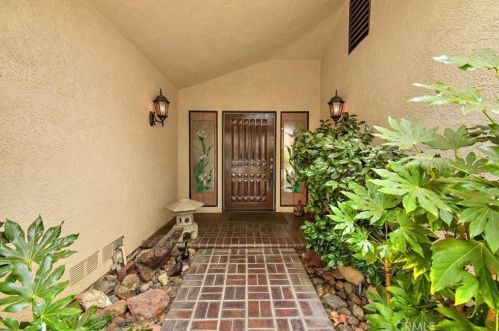 880 Via Maria, Upland, CA 91784-1873