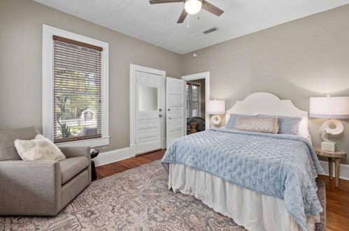 1901 David St, Austin TX  78705-4666 exterior