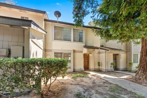 6320 Port Gibson Ct, Citrus Heights, CA 95621-5266
