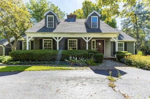 7310 Gleneagle Cir, Bull Valley, IL 60014-6715