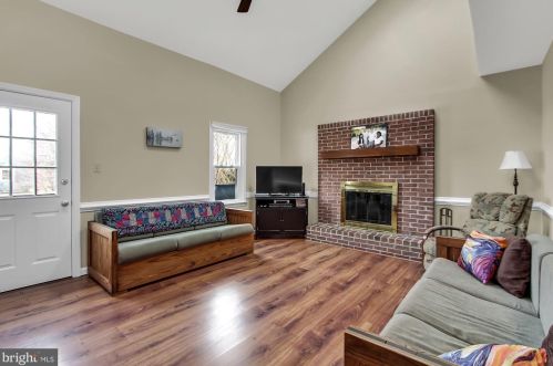 1549 Jefferson Ct, Lancaster PA  17602-1245 exterior