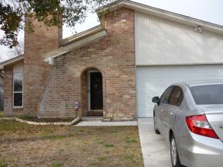 10010 Walnut Glen Dr, Houston TX  77064-4418 exterior