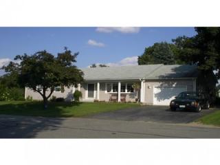 17 Letourneau St, Rochester, NH 03867-1214