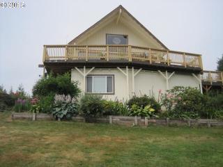 28906 Woodward Ln, Rainier, OR 97048-3609