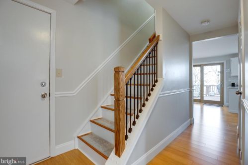 12502 Weyers Cave Ct, Herndon, VA 20170-5724