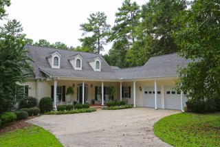 181 Bereau Dr, Mc Cormick, SC 29835-2410