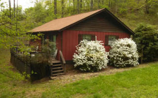 171 Carroll Mountain Dr, Hayesville, NC 28904-4677