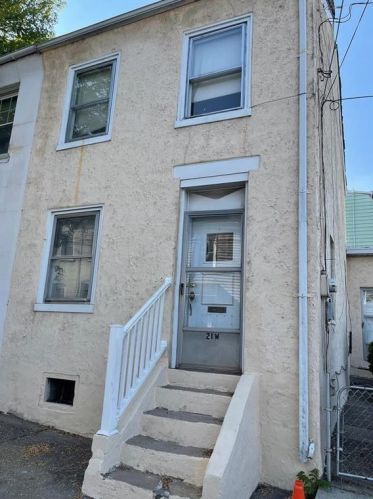 21 Liberty St, Allentown, PA 18102-5215