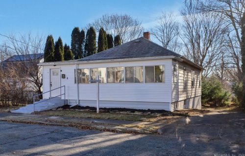 11 Frederick St, Killingly CT  06239-2709 exterior