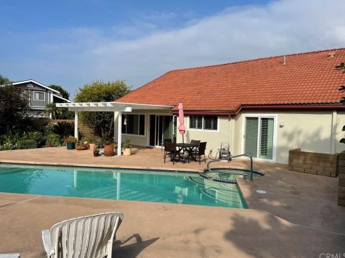 6008 La Paz Cir, Anaheim, CA 92807-3926