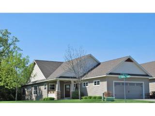 935 Firesteed Ct, Minnetrista, MN 55387
