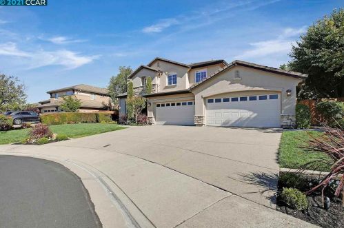 513 Winding Brook Ct, San Ramon, CA 94582-5110