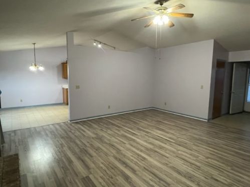 138 Harvest Glenn Dr, Davis Jct, IL 61020-9406