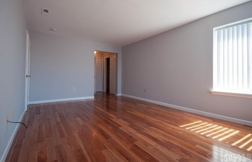1401 Sabrina Ln, Piscataway NJ  08854-6423 exterior