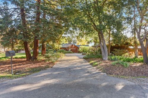 9618 Cole Dr, Stockton, CA 95212-2009