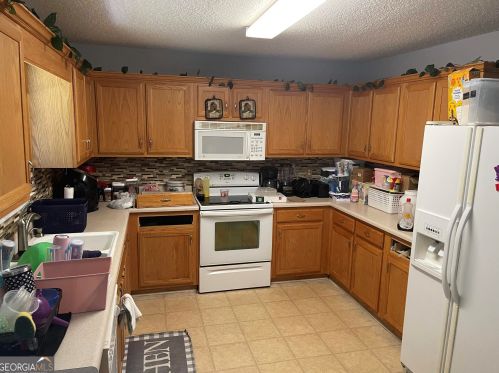 3493 Harper Ln, Rex GA exterior