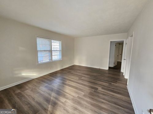 2036 Mcpherson Ave, Atlanta GA  30344-1750 exterior