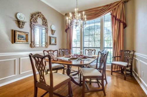 2321 Highland Hts Ln, Carrollton TX 75007-2033 exterior