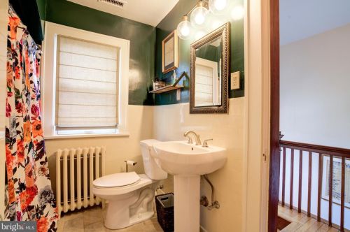 9409 Garwood St, Silver Spring MD 20901-2940 exterior