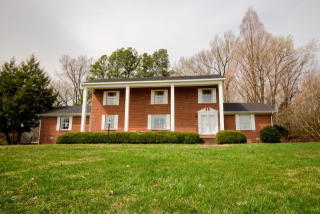115 Lake Park Dr, Martin, TN 38237-1316