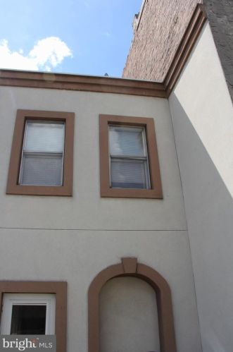 3449 10th St, Philadelphia PA 19148-0053 exterior