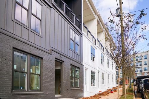 912 Huff Rd, Atlanta, GA 30318-4348