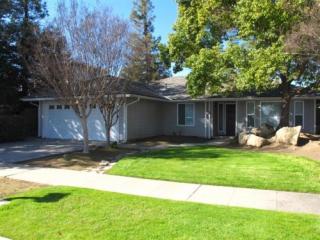 8153 Callisch Ave, Fresno, CA 93720-2038