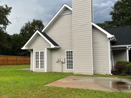 131 Elder Dr, Social Circle, GA 30025-4668