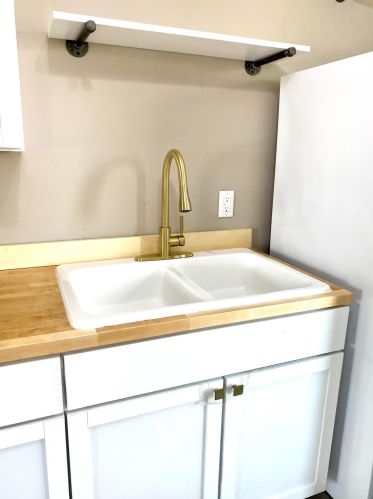 1123 Old Rdg Rd, Hobart IN 46342-1920 exterior