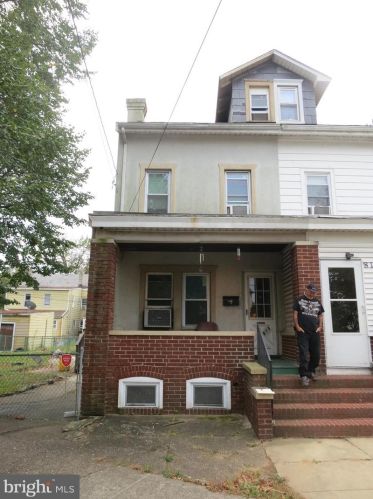 815 Franklin St, Trenton, NJ 08610-6113