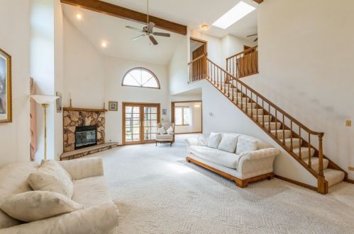 18305 Pine Wood Ct, Tinley Park, IL 60477-4296