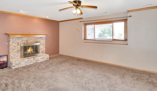 631 Downing St, Mokena, IL 60451-9559
