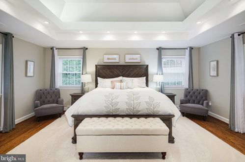 348 Kings Hwy, Tavistock NJ 08033-1205 exterior