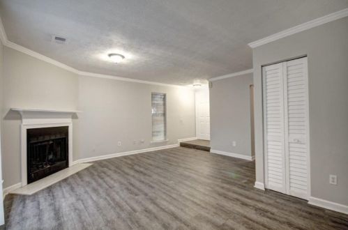 339 Red Oak Run, Marietta, GA 30008-3864