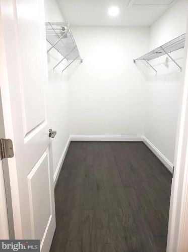 905 Mcneil Ln, Silver Spring MD  20905-4071 exterior