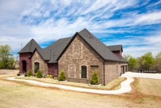 3200 36th St, Newcastle, OK 73065-6323