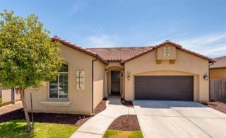 5976 Via Miralago Dr, Fresno, CA 93727-1007