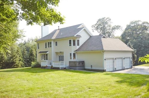 5 Kensett Rdg, Norwalk, CT 06851-1232