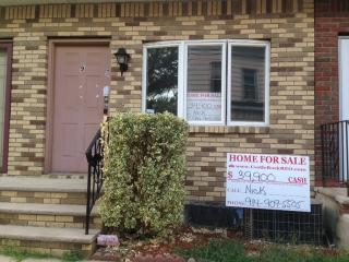 9 Martin Pl, Irvington, NJ 07111-3909