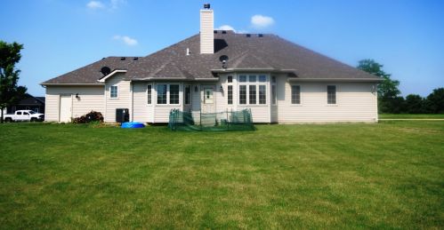 1454 3045th Rd, Ottawa, IL 61350-9453