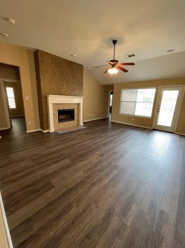 1105 Essex Dr, Cedar Hill TX  75104-4107 exterior