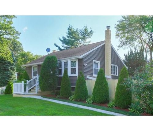 1426 Dogwood Dr, Piscataway, NJ 08854-2025